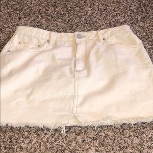 BDG Cream denim skirt. Size large